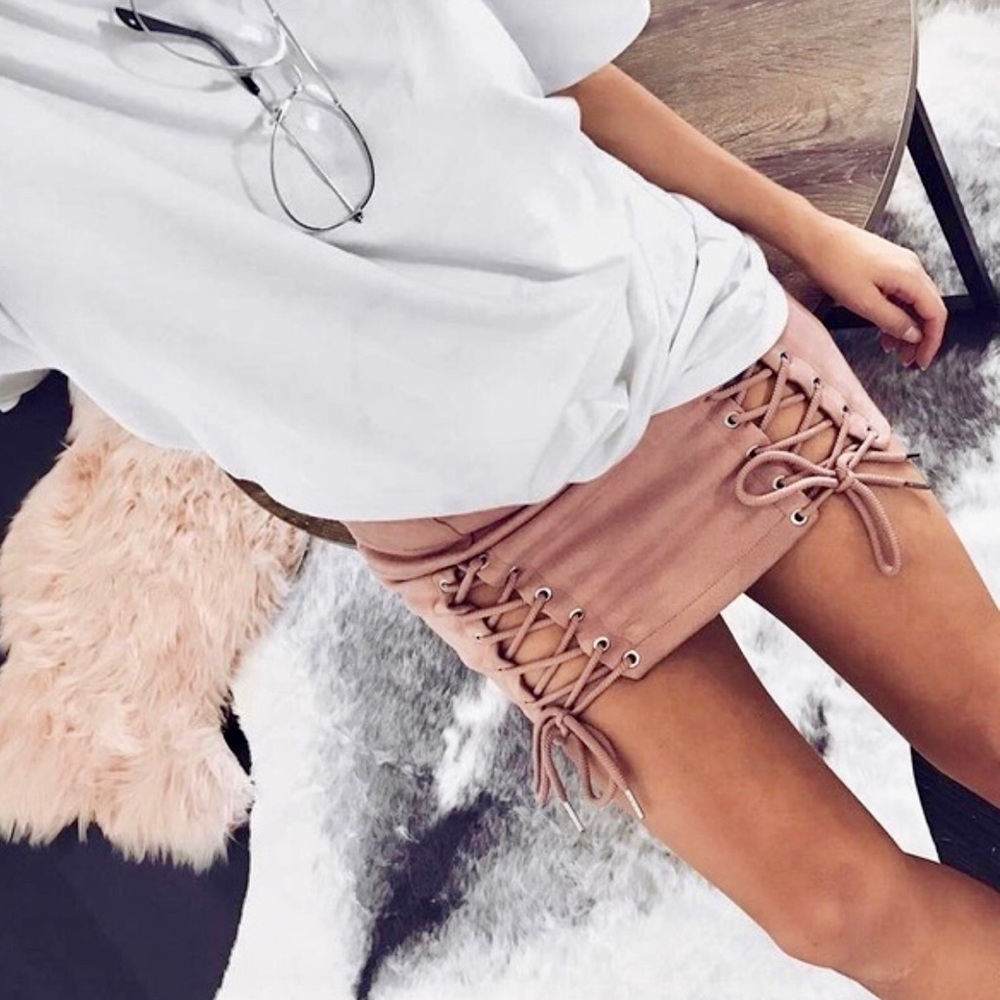 Faux suede lace-up skirt - Picture 3 of 4